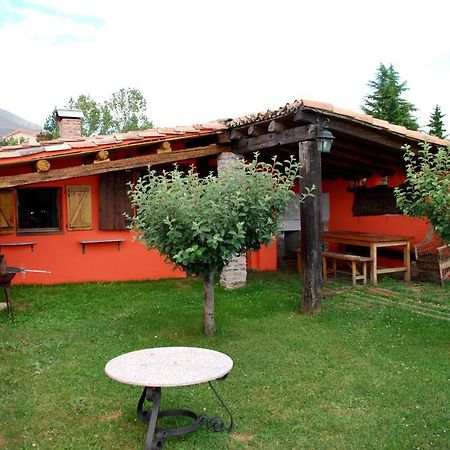 El Uncar Vila Castrejon de la Pena Exterior foto