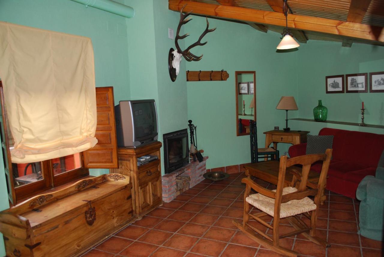 El Uncar Vila Castrejon de la Pena Exterior foto